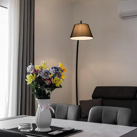 Guest house Majamy House *