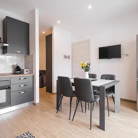 Majamy House 3* אולביה