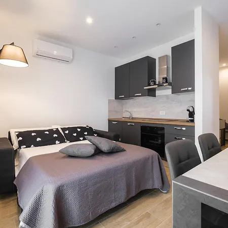 Pensjonat Majamy House Olbia